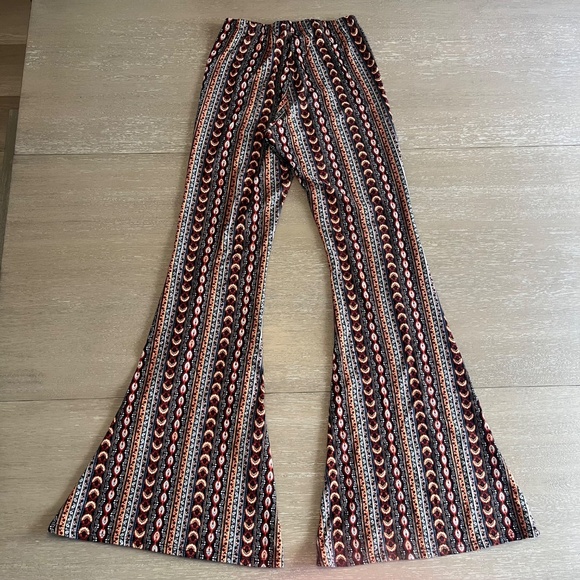 Boho Yoga Pants - Picture 2 of 9